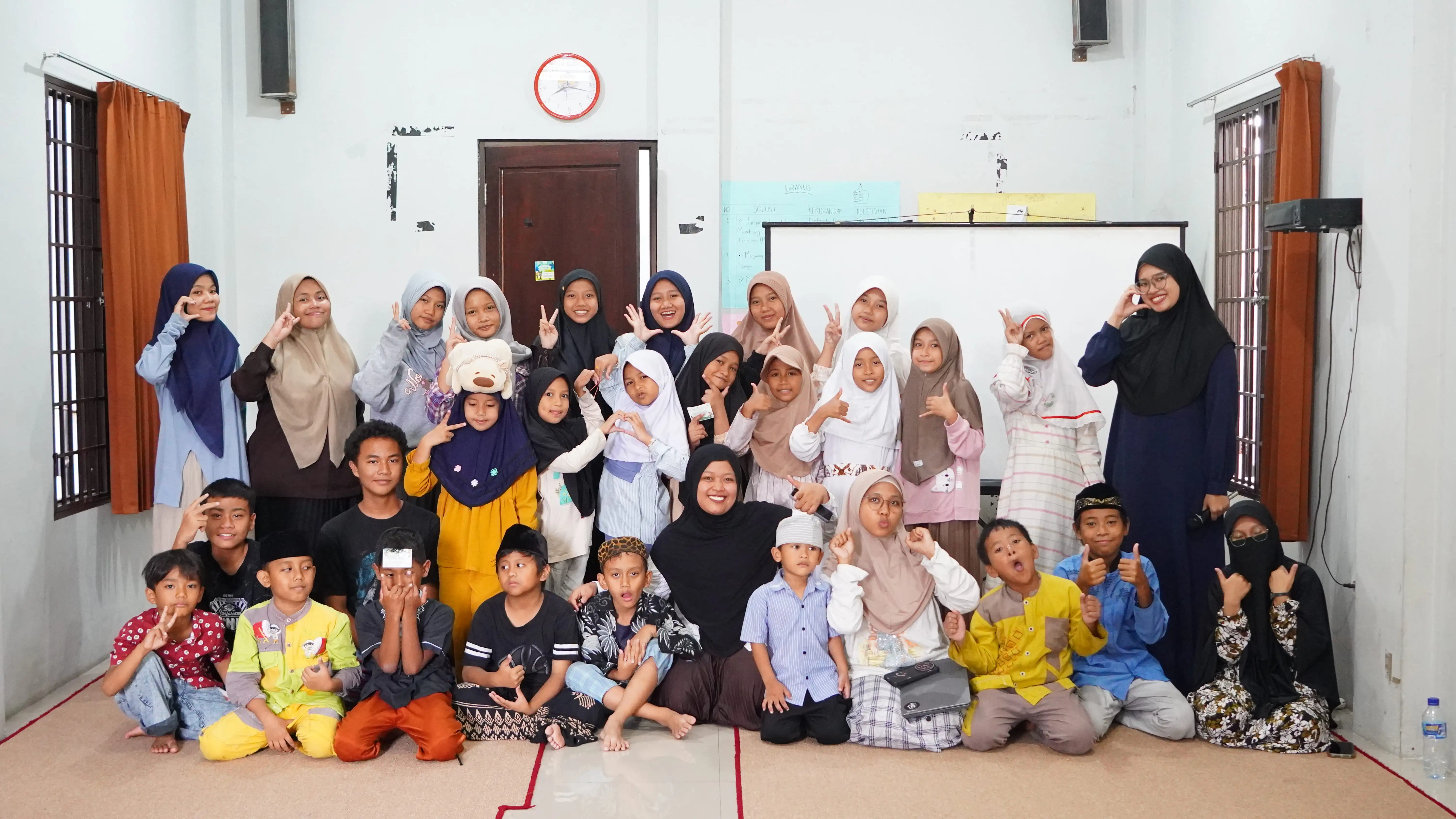 Aktivitas Yayasan Annafilah